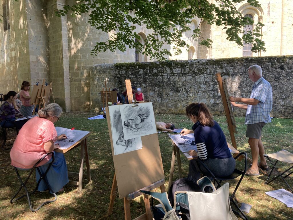 Stage de dessin multi-techniques avec modèle vivant